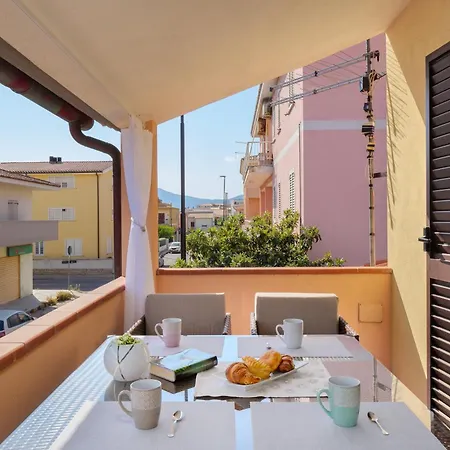 Lägenhet Carmen House Olbia